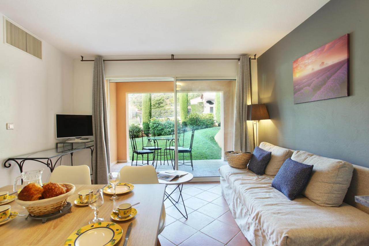 Residence Odalys La Licorne De Haute Provence Greoux-les-Bains Exterior photo